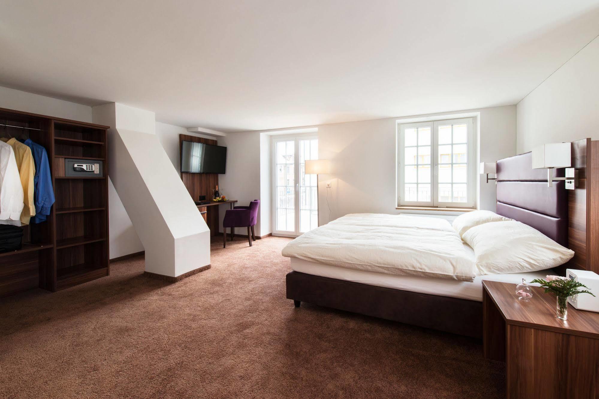 Gasthof Zum Hecht Fehraltorf Extérieur photo